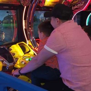 Meet your Posher, Edwin